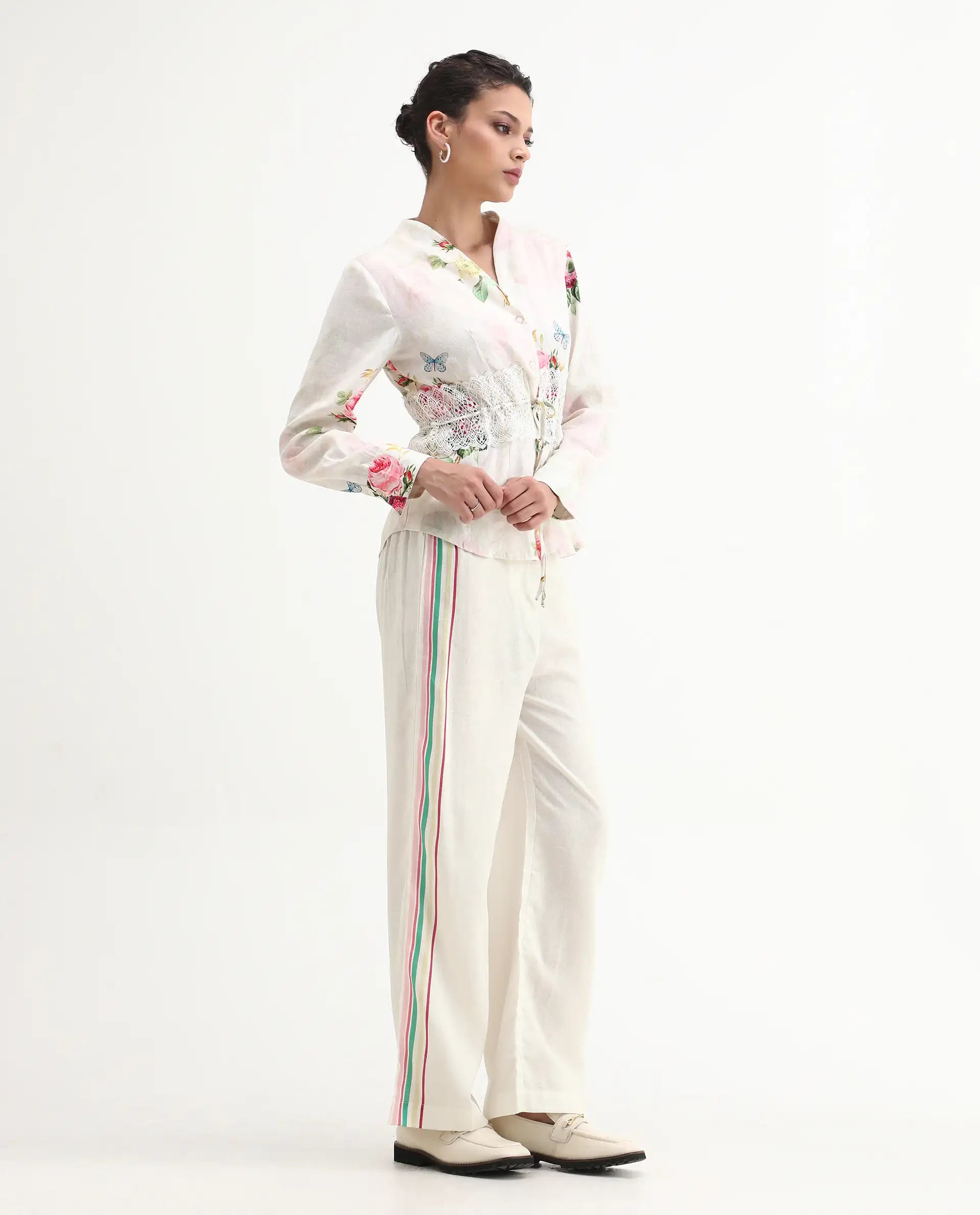 Rareism Women Banche-B Off White Cotton Linen Fabric Regular Length Trouser