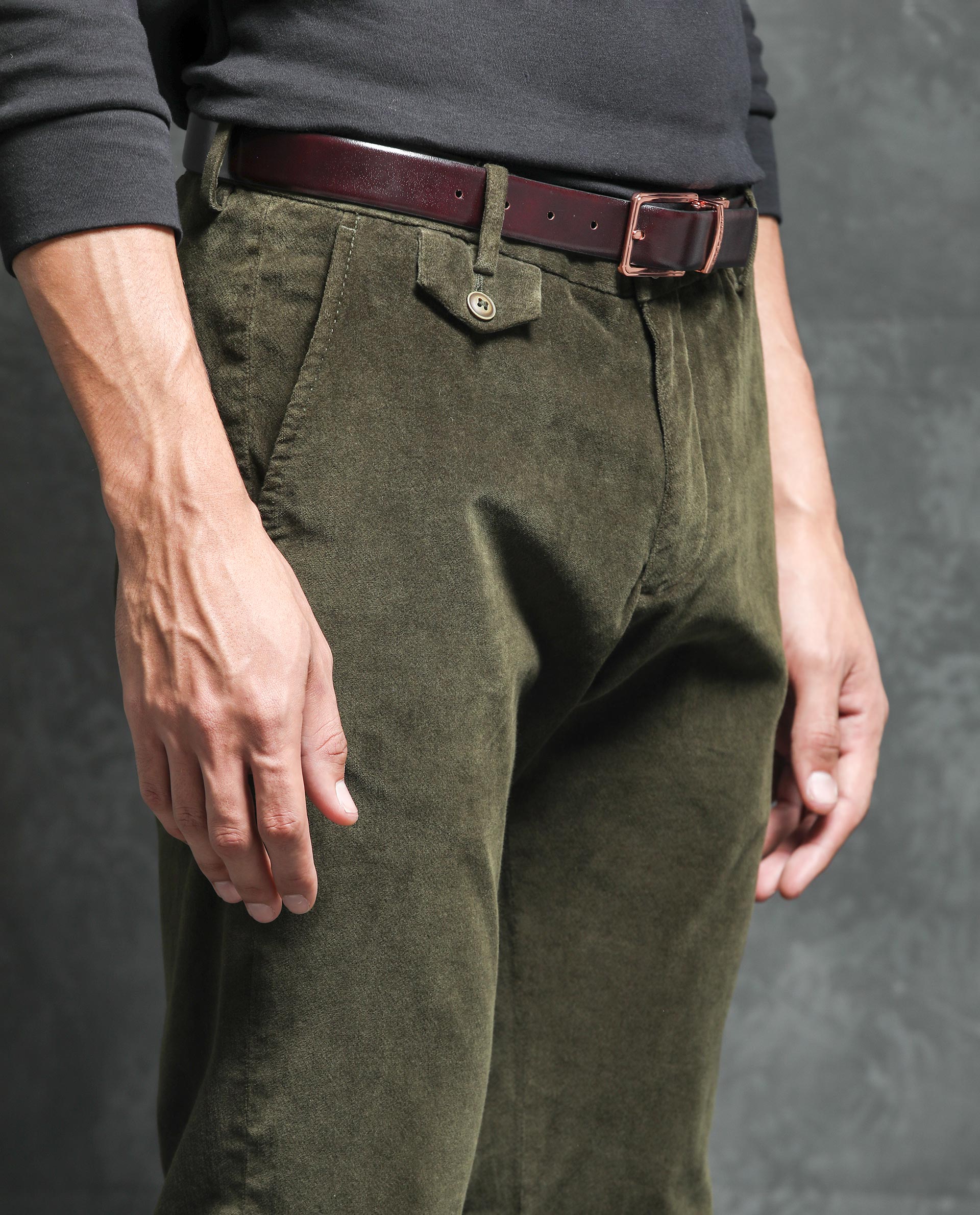 Rare Rabbit Men's Cloy Olive Solid Mid-Rise Regular Fit Velvet Trousers