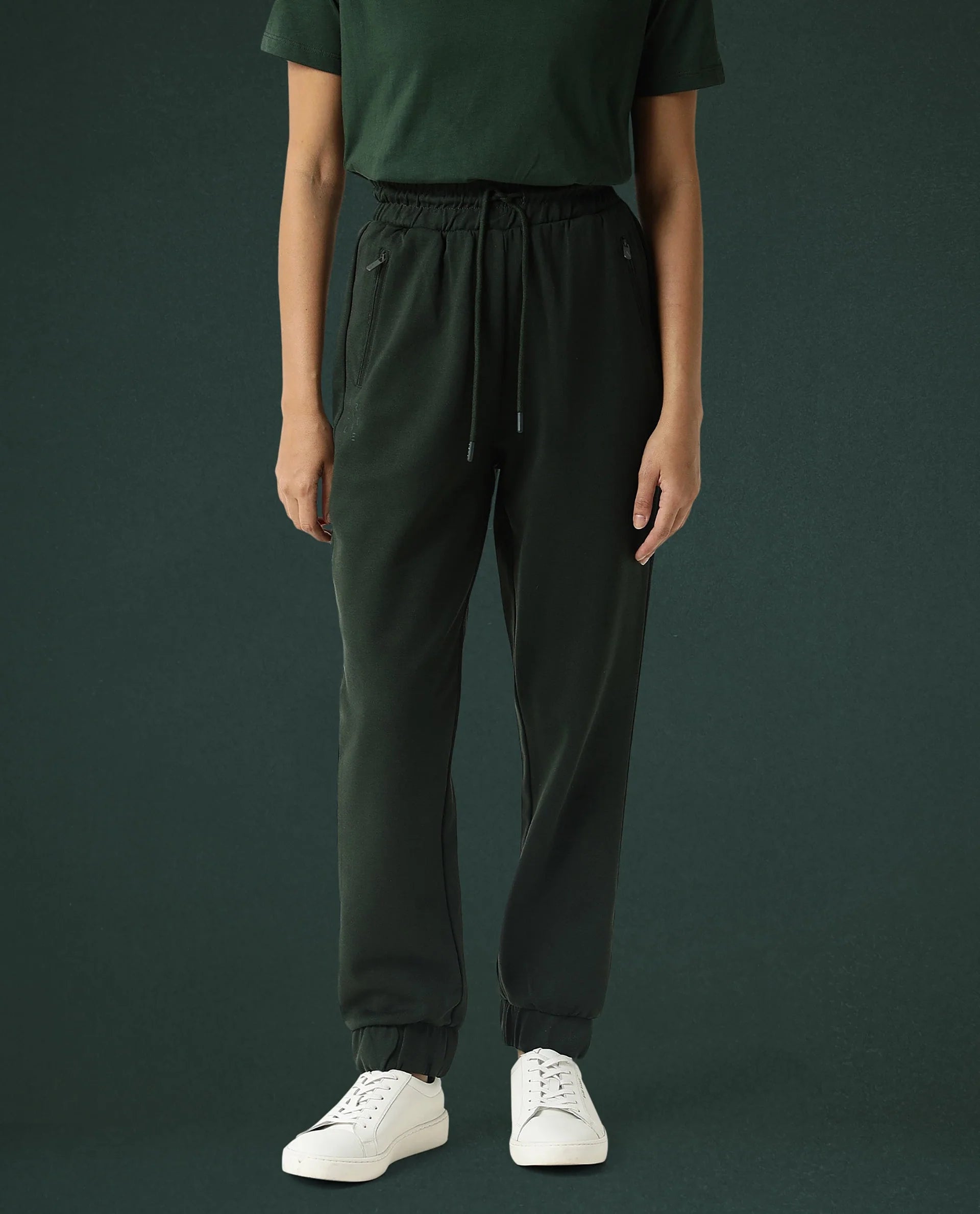 Rareism Women Creta Dark Green Cotton Blend Fabric Relaxed Fit Solid Mid Rise Ankle Length Track Pant