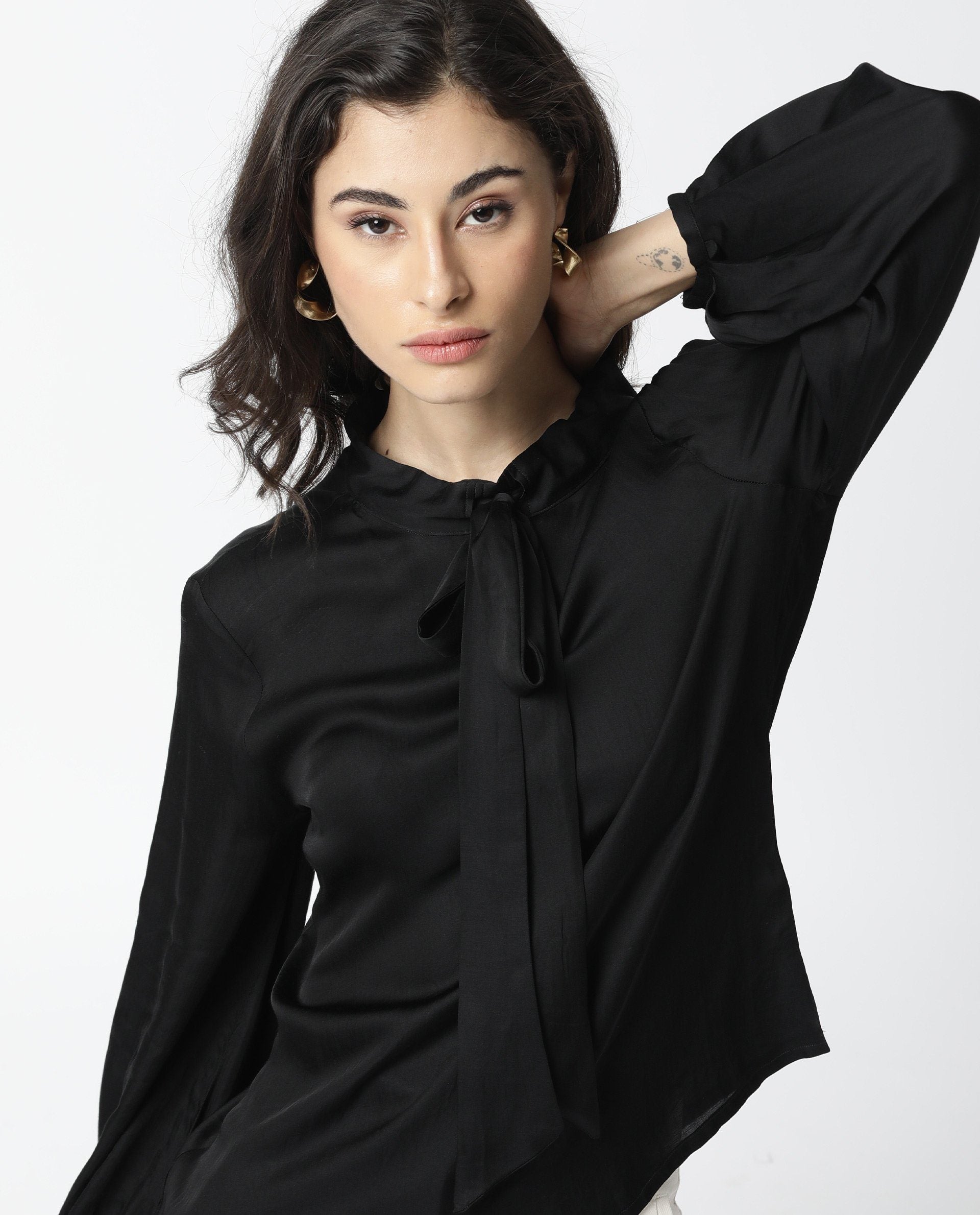 Rareism Women Sleek Black Top Full Sleeves Solid Top