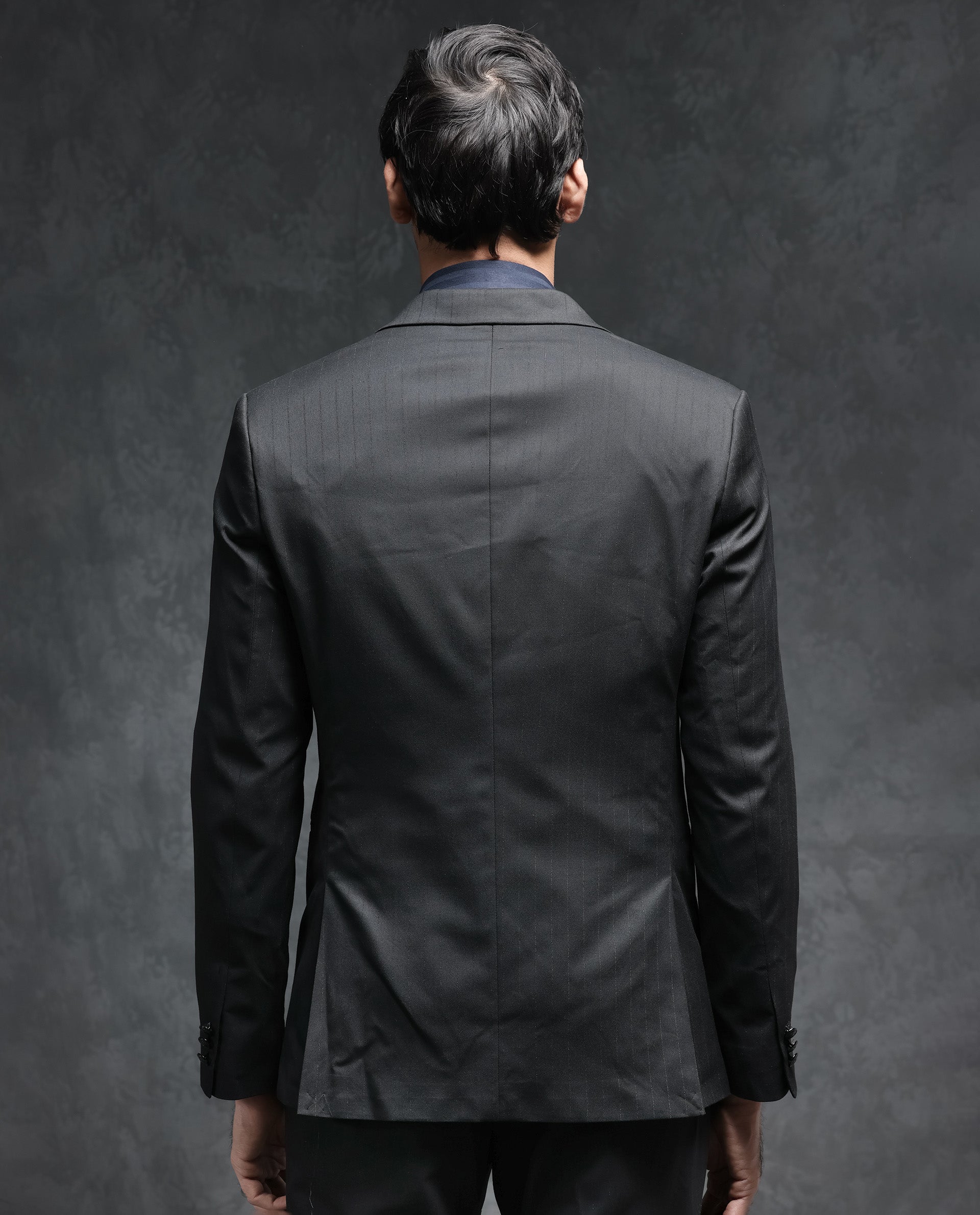 Rare Rabbit Men's Larkin Black Polyester Viscose Fabric Peak Lapel Button Closure Single Breasted Lurex Stripe Suits