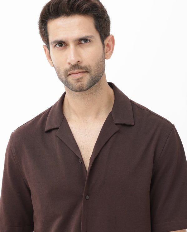 Rare Rabbit Men's Manga Dark Maroon Cotton Polyester Fabric Blend Cuban Collar Half Sleeves Boxy Fit Solid Knitted Shirt