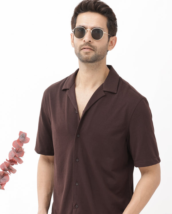 Rare Rabbit Men's Manga Dark Maroon Cotton Polyester Fabric Blend Cuban Collar Half Sleeves Boxy Fit Solid Knitted Shirt
