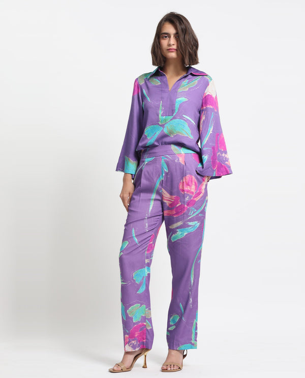 Rareism Women Martin Dark Blue Cotton Fabric Drawstring Closure Relaxed Fit Floral Print Ankle Length Trousers