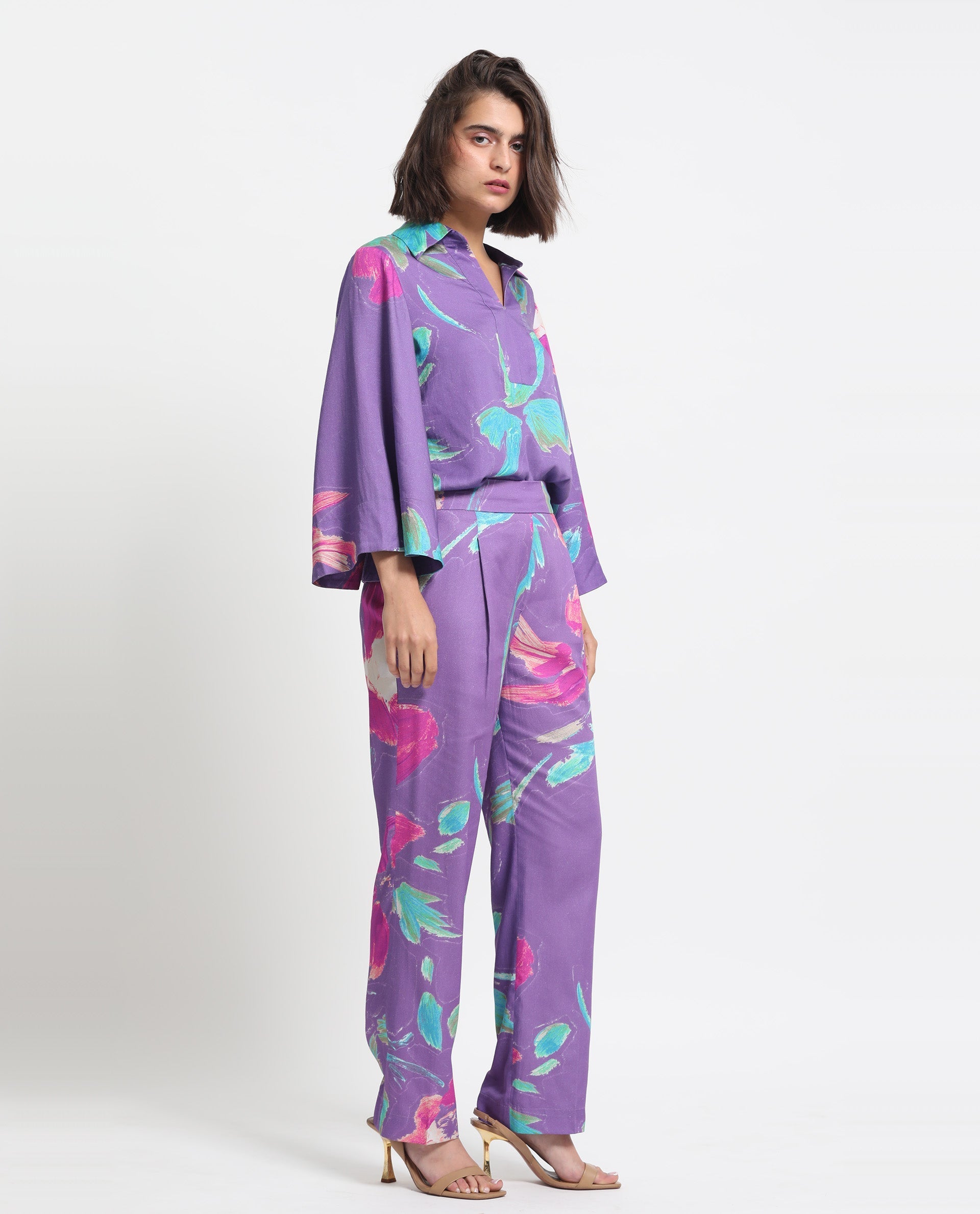 Rareism Women Martin Dark Blue Cotton Fabric Drawstring Closure Relaxed Fit Floral Print Ankle Length Trousers