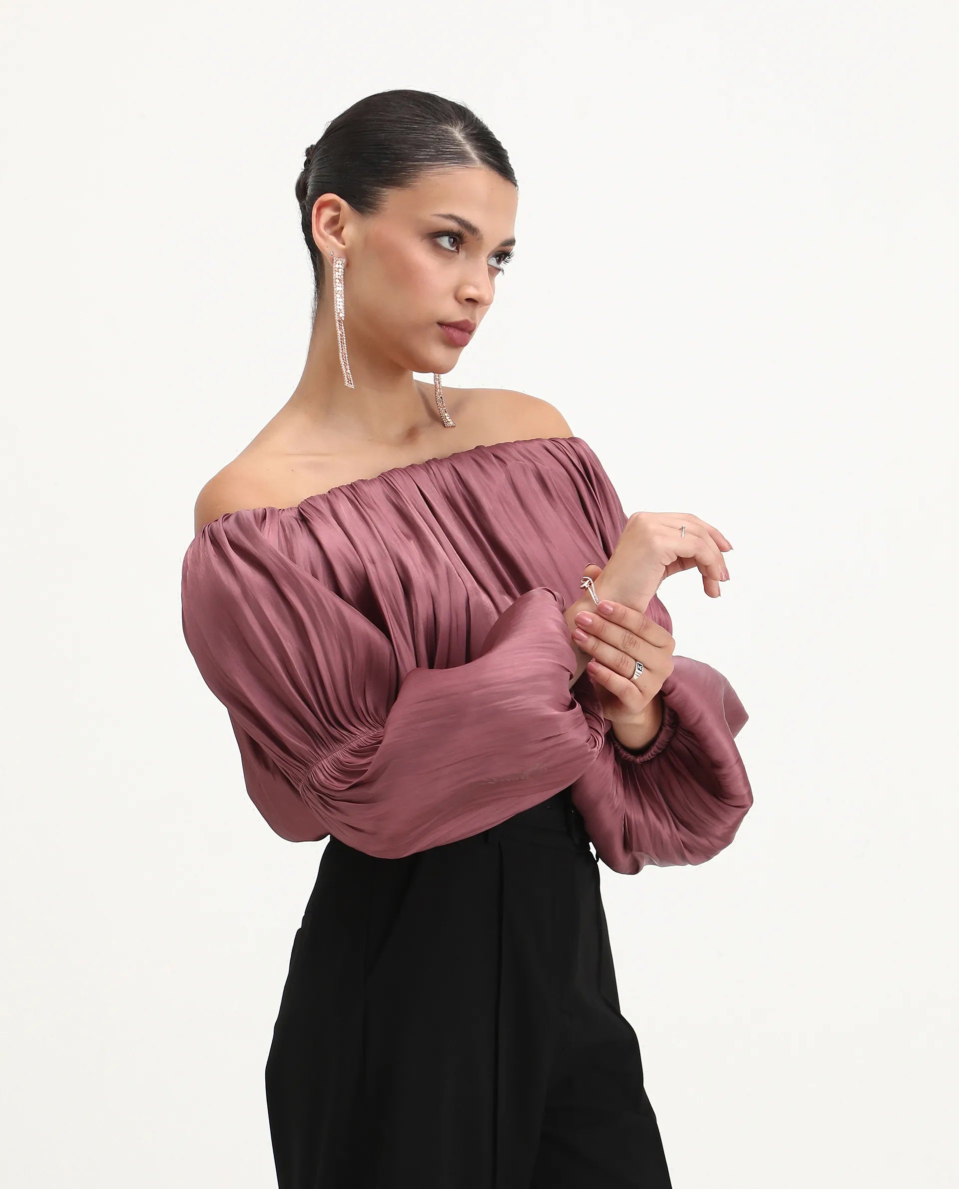 Rareism Women Somhu Pink Polyester Fabric Fashion Sleeve Fitted Cropped Plain Top