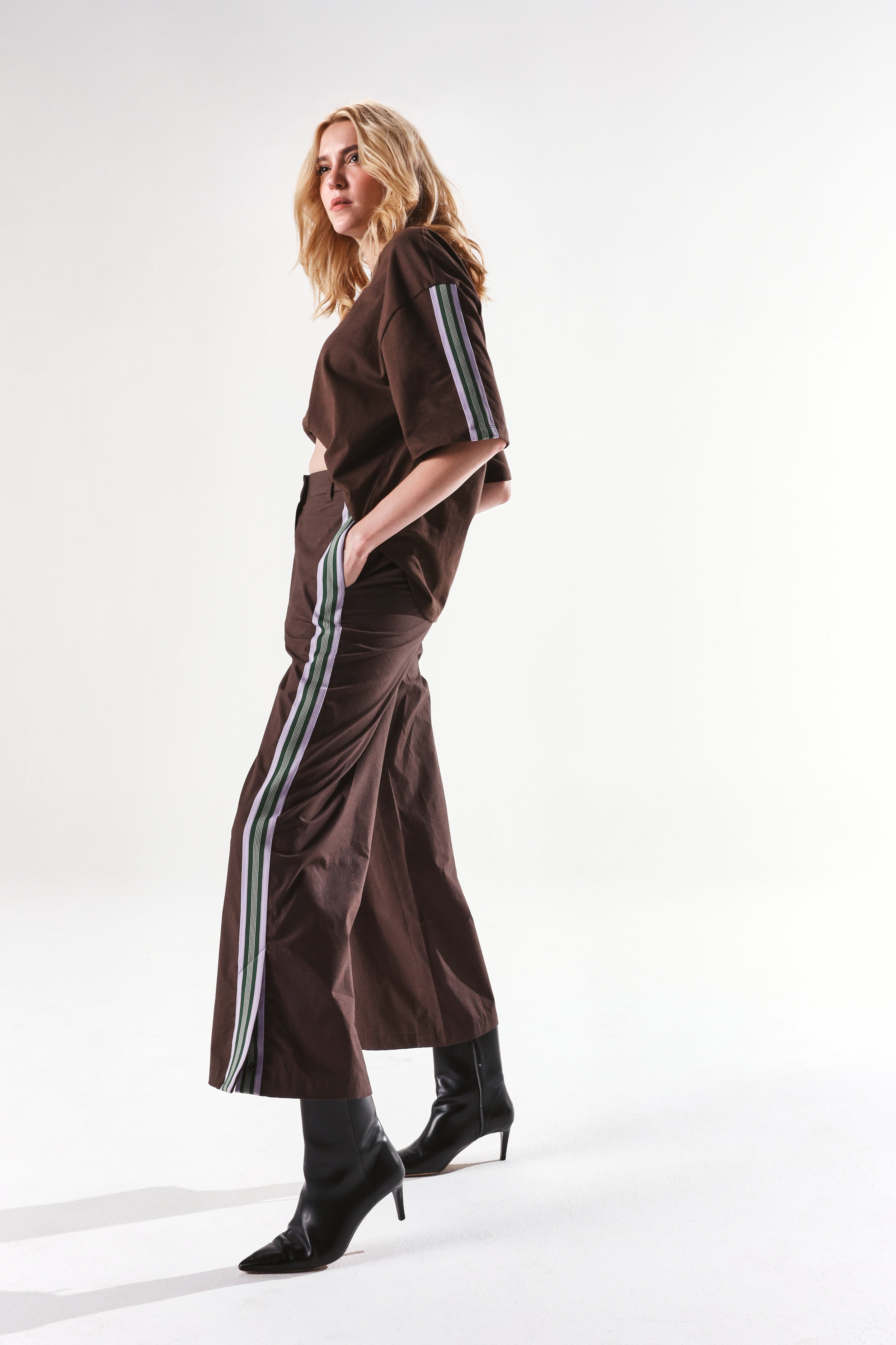 Rareism Women Nonwen-B Brown Cotton Fabric Hook Closure Wide Fit Ankle Length Plain Trouser