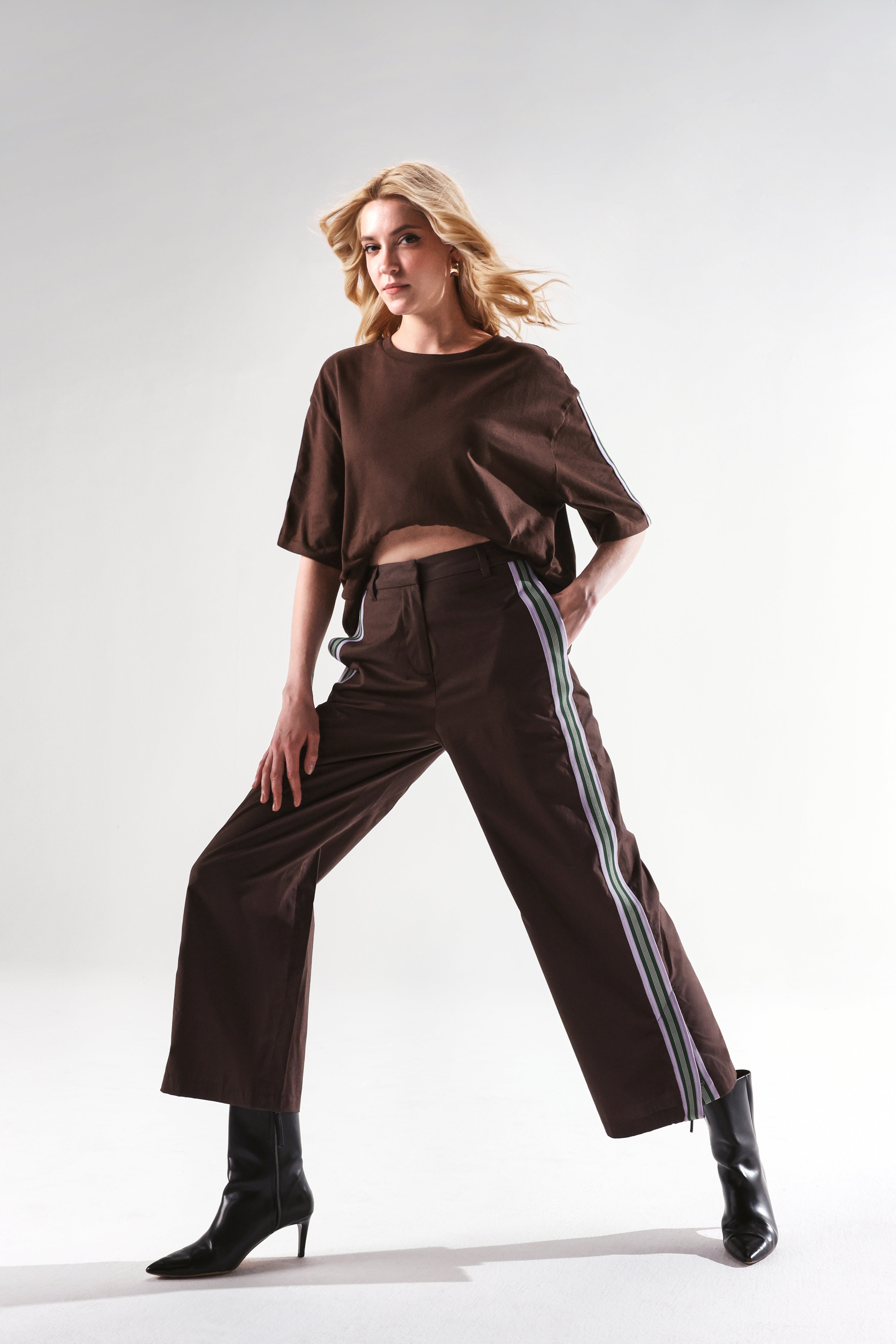 Rareism Women Nonwen-B Brown Cotton Fabric Hook Closure Wide Fit Ankle Length Plain Trouser