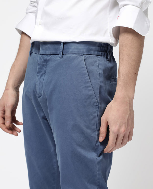 Rare Rabbit Mens Orany Blue Cotton Lycra Solid Mid Rise Overdyed Regular Fit Trouser