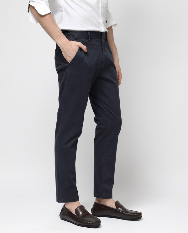 Rare Rabbit Mens Orany Navy Cotton Lycra Solid Mid Rise Overdyed Regular Fit Trouser
