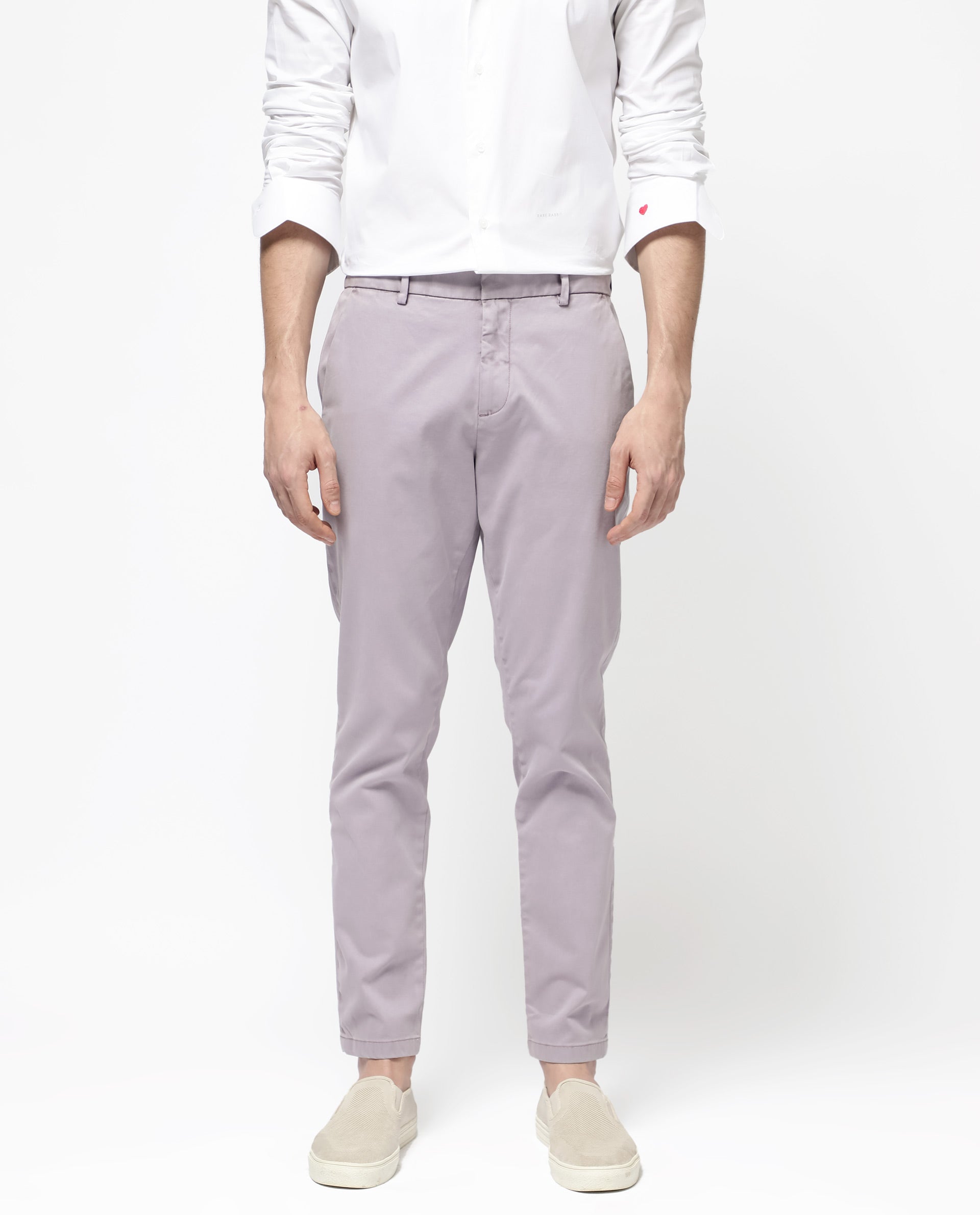 Rare Rabbit Mens Orany Pastel Purple Cotton Lycra Solid Mid Rise Overdyed Regular Fit Trouser