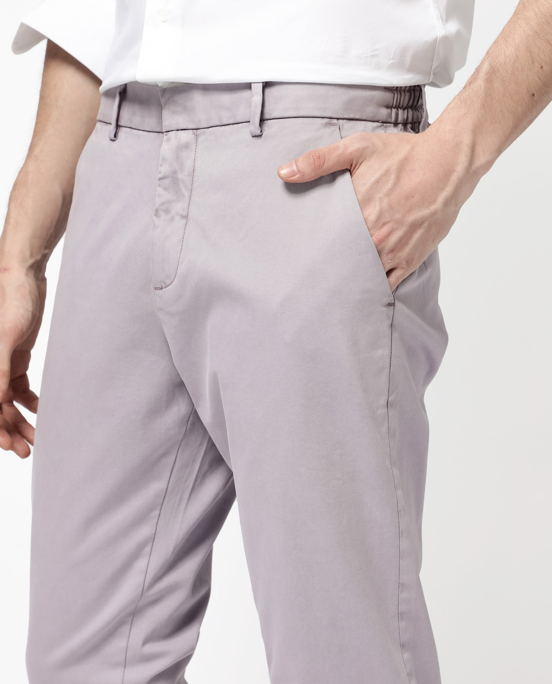Rare Rabbit Mens Orany Pastel Purple Cotton Lycra Solid Mid Rise Overdyed Regular Fit Trouser