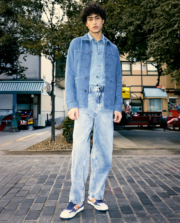 Rare Rabbit Men Riffin Light Blue Cotton Fabric Button And Zip Closure Baggy Fit Embroidered Logo Plain Jeans