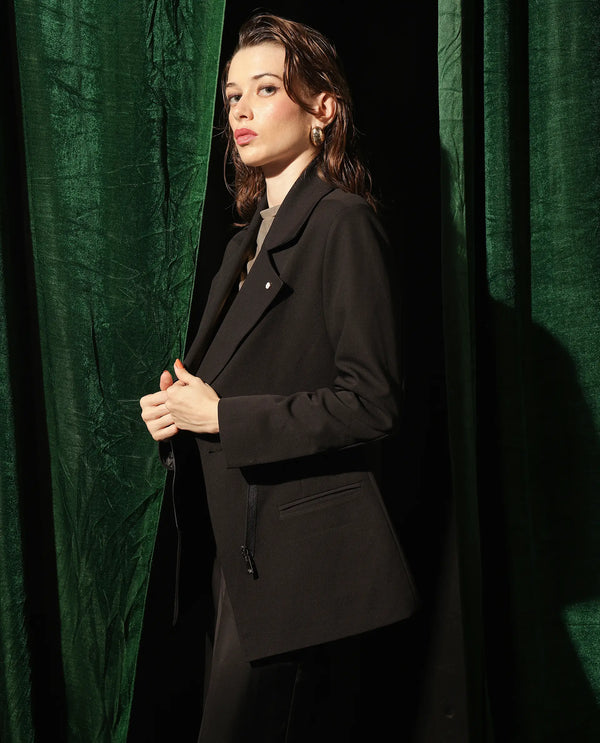 Rareism Women Versto Black Full Sleeve Lapel Neck Zipper Closure Plain Jacket