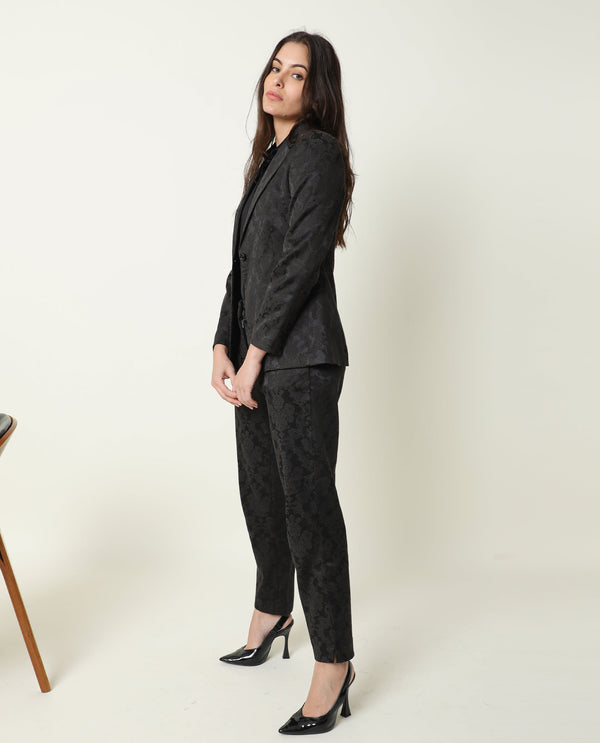 Rareism Women Misure Black Full Sleeves Tailored Fit Abstract Print Polyester Fabric Blazer