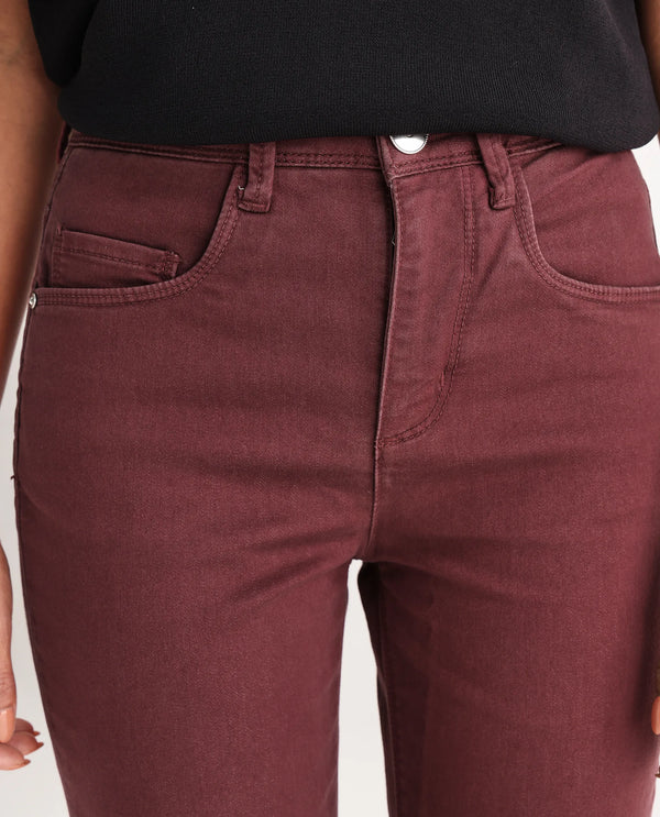 Rareism Women Admiral Maroon Cotton Lycra Fabric Mid Rise Solid Regular Fit Ankle Length Jeans