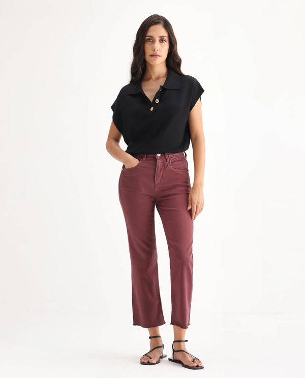 Rareism Women Admiral Maroon Cotton Lycra Fabric Mid Rise Solid Regular Fit Ankle Length Jeans