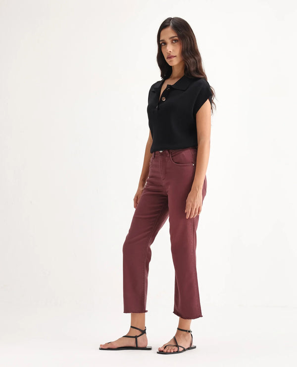 Rareism Women Admiral Maroon Cotton Lycra Fabric Mid Rise Solid Regular Fit Ankle Length Jeans