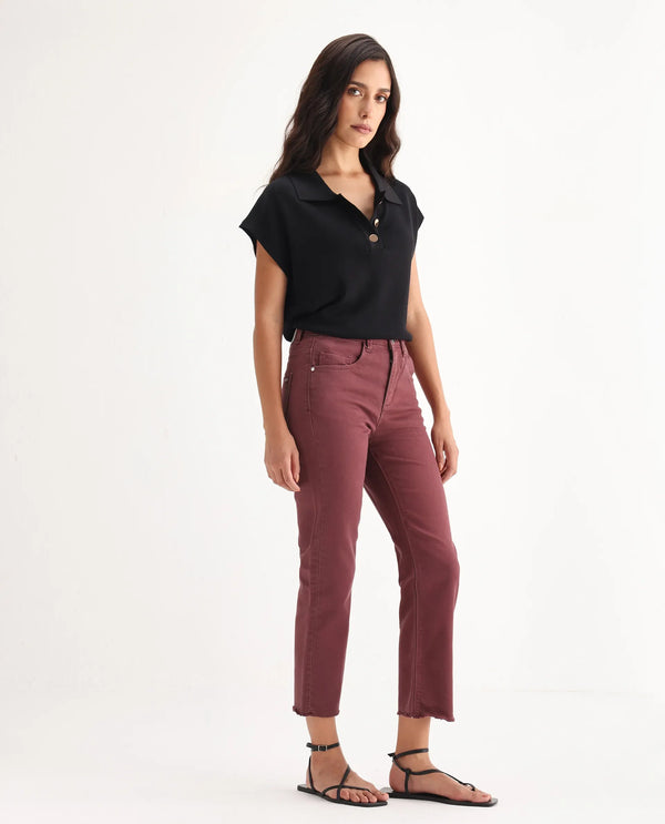 Rareism Women Admiral Maroon Cotton Lycra Fabric Mid Rise Solid Regular Fit Ankle Length Jeans