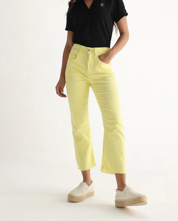 Rareism Women Admiral Light Yellow Cotton Lycra Fabric Mid Rise Solid Regular Fit Ankle Length Jeans