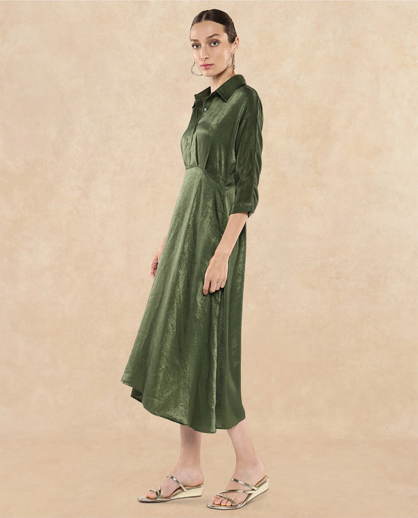 Rareism Women Airbaz Olive Velvet Satin Kimono Sleeve Collared Neck Button Closure A-Line Midi Plain Dress