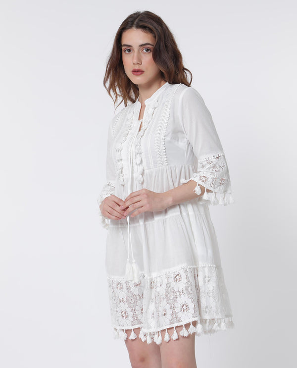 Rareism Women Andarin White Cotton Fabric 3/4Th Sleeves Tie-Up Closure Tie-Up Neck Bell Sleeve Regular Fit Plain Knee Length Tiered Dress