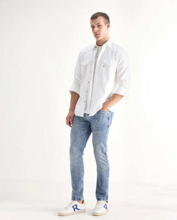 Rare Rabbit Men Anton Light Blue Cotton Polyester Fabric Mid Wash Slim Fit Plain Denim Pant