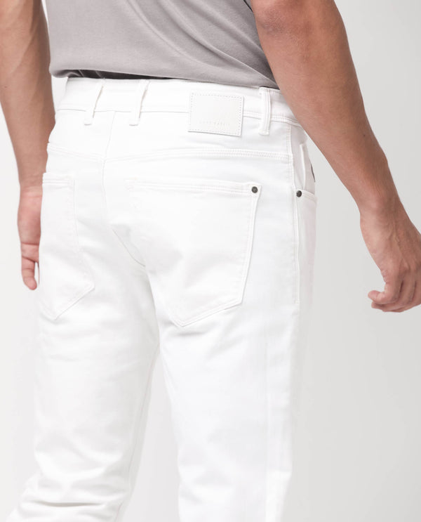Rare Rabbit Men Astred White Cotton Fabric Mid Rise Slim Fit Rinse Wash Jeans Trouser