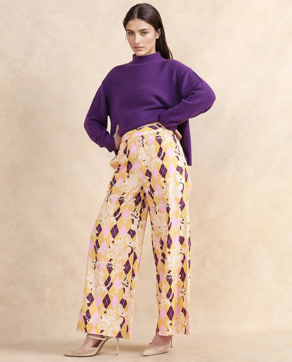 Rareism Women Bari Light Multi Cotton Fabric Zipper Closure Wide Fit Ankle Length Geometric Print Trouser