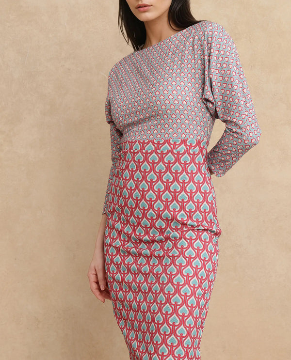 Rareism Women's Bovyan Multi Cotton Fabric Boat Neck Zipper Closure 3/4Th Sleeve Geometric Print Straight Fit Midi Dress