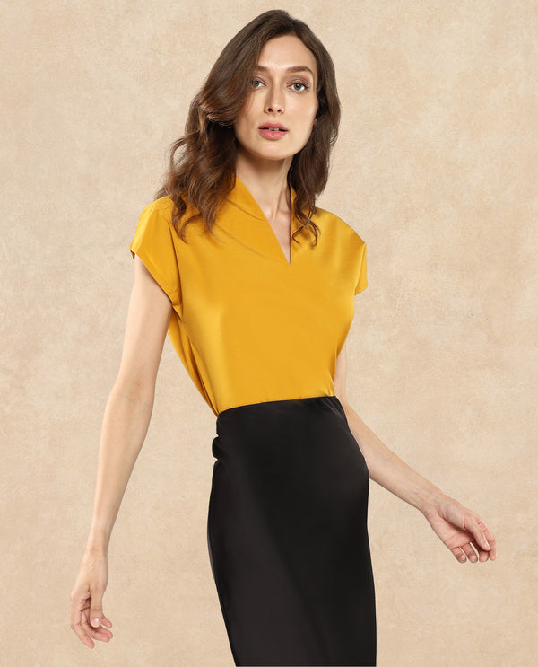 Rareism Women Buijit Yellow V-Neck Extended Sleeve Plain Top