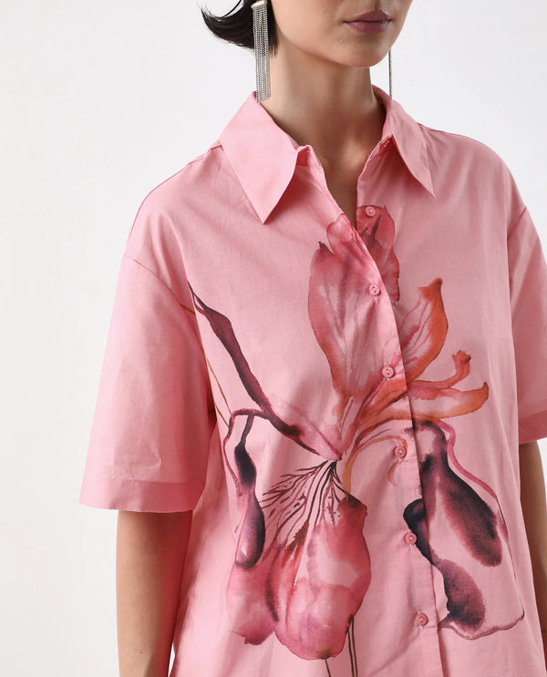 Rareism Women Businge Dusky Pink Poplin Fabric Short Sleeves Collared Neck Button Closure Boxy Fit Abstract Print Shirt