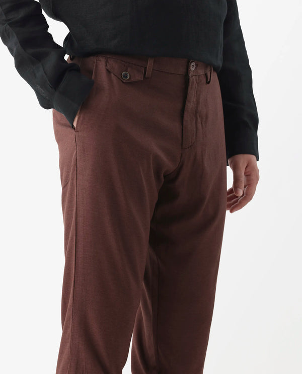 Rare Rabbit Men'S Cameo Maroon Solid Mid-Rise Regular Fit Trouser