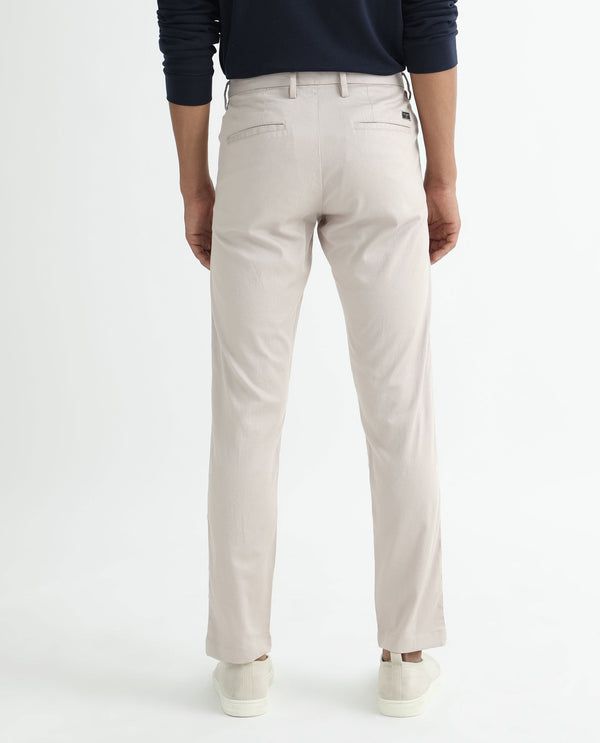 Rare Rabbit Men's Cellular Light Pink Solid Mid-Rise Regular Fit Twill Trouser
