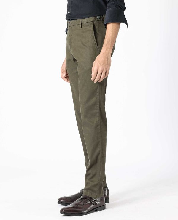Rare Rabbit Men's Cellular Olive Solid Mid-Rise Regular Fit Twill Trouser