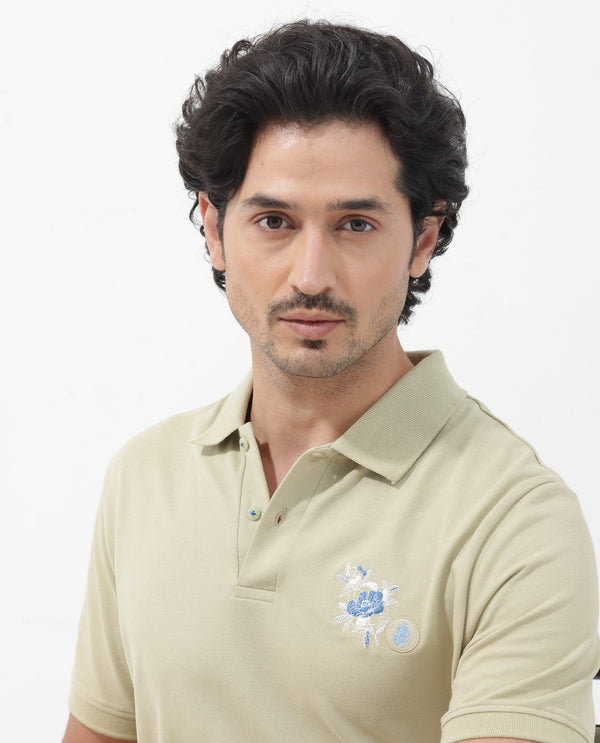 Rare Rabbit Mens Dariol Light Green Cotton Fabric Short Sleeve Solid Knitted Polo T-Shirt