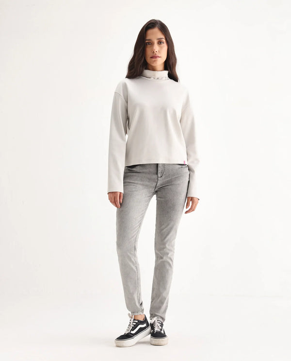 Rareism Women Goliath Grey Cotton Lycra Fabric Mid Rise Solid Slim Fit Ankle Length Jeans
