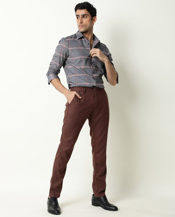 Rare Rabbit Men'S Cameo Maroon Solid Mid-Rise Regular Fit Trouser