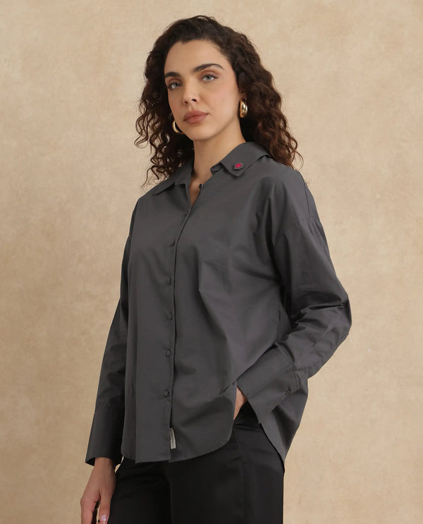 Rareism Women Hertene Grey 60'S Poplin Fabric Cuffed Sleeve Collared Neck Button Closure Boxy Fit Plain Shirt