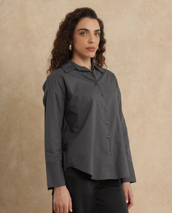 Rareism Women Hertene Grey 60'S Poplin Fabric Cuffed Sleeve Collared Neck Button Closure Boxy Fit Plain Shirt