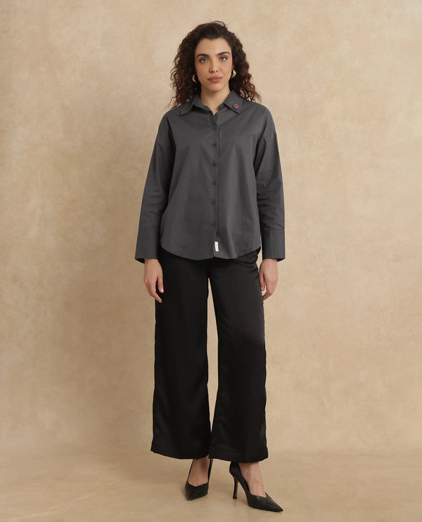 Rareism Women Hertene Grey 60'S Poplin Fabric Cuffed Sleeve Collared Neck Button Closure Boxy Fit Plain Shirt