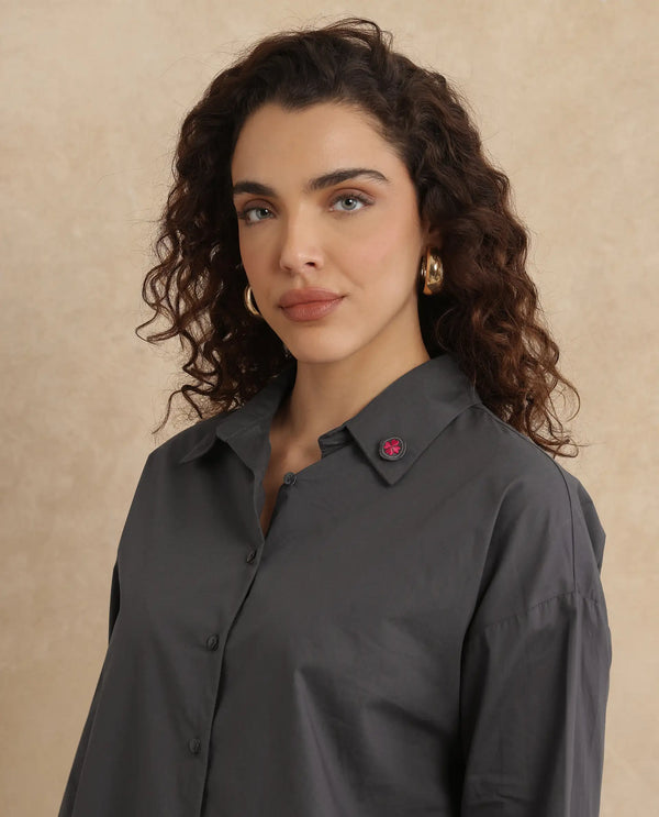 Rareism Women Hertene Grey 60'S Poplin Fabric Cuffed Sleeve Collared Neck Button Closure Boxy Fit Plain Shirt