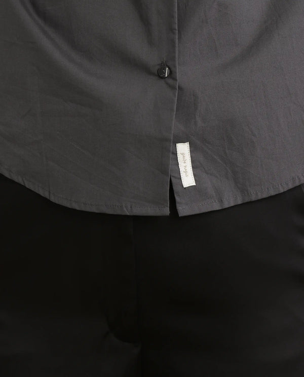 Rareism Women Hertene Grey 60'S Poplin Fabric Cuffed Sleeve Collared Neck Button Closure Boxy Fit Plain Shirt