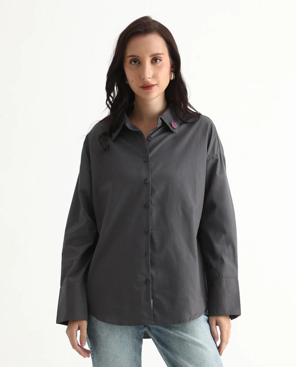 Rareism Women Hertene Grey 60'S Poplin Fabric Cuffed Sleeve Collared Neck Button Closure Boxy Fit Plain Shirt