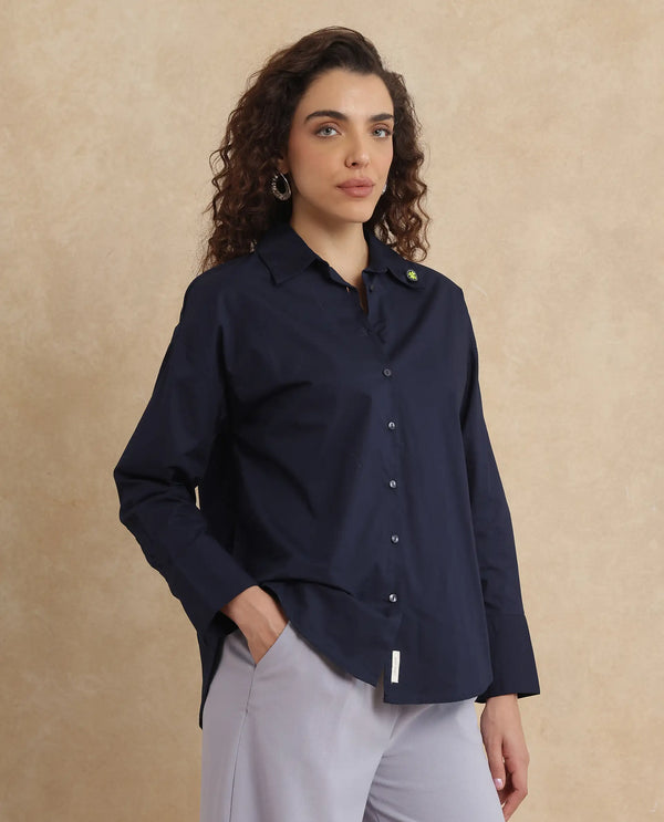 Rareism Women Hertene Navy 60'S Poplin Fabric Cuffed Sleeve Collared Neck Button Closure Boxy Fit Plain Shirt