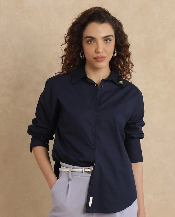 Rareism Women Hertene Navy 60'S Poplin Fabric Cuffed Sleeve Collared Neck Button Closure Boxy Fit Plain Shirt