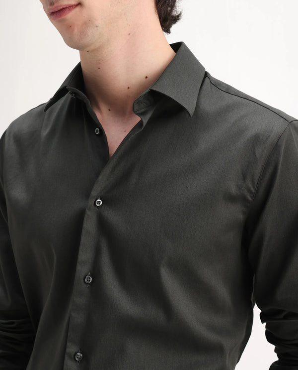 Rare Rabbit Men Holla-26 Olive Cotton Fabric Full Sleeve Collared Neck Button Closure Plain Shirt
