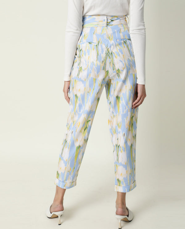 Rareism Women Cult Green Cotton Fabric Slim Fit Mid Rise Abstract Print Ankle Length Trousers