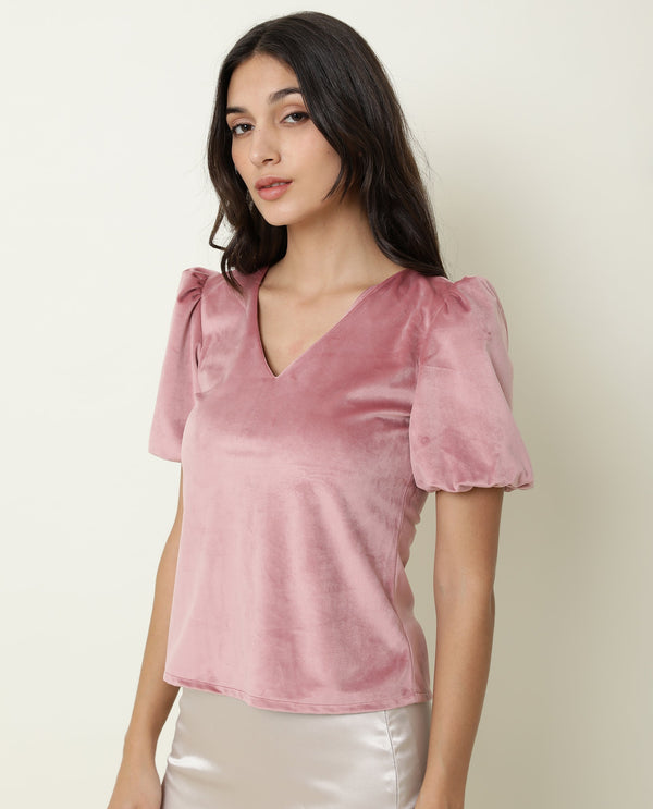 Rareism Women Mun Dusky Pink Velvet Regular Fit Cropped V-Neck Half Sleeves Solid Top