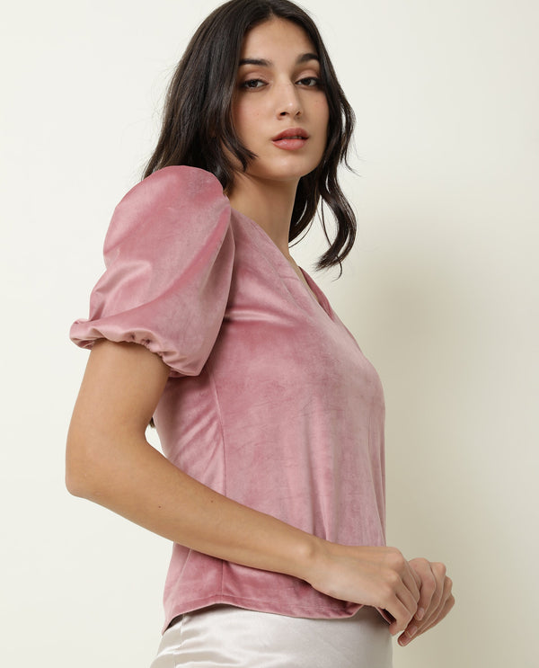 Rareism Women Mun Dusky Pink Velvet Regular Fit Cropped V-Neck Half Sleeves Solid Top